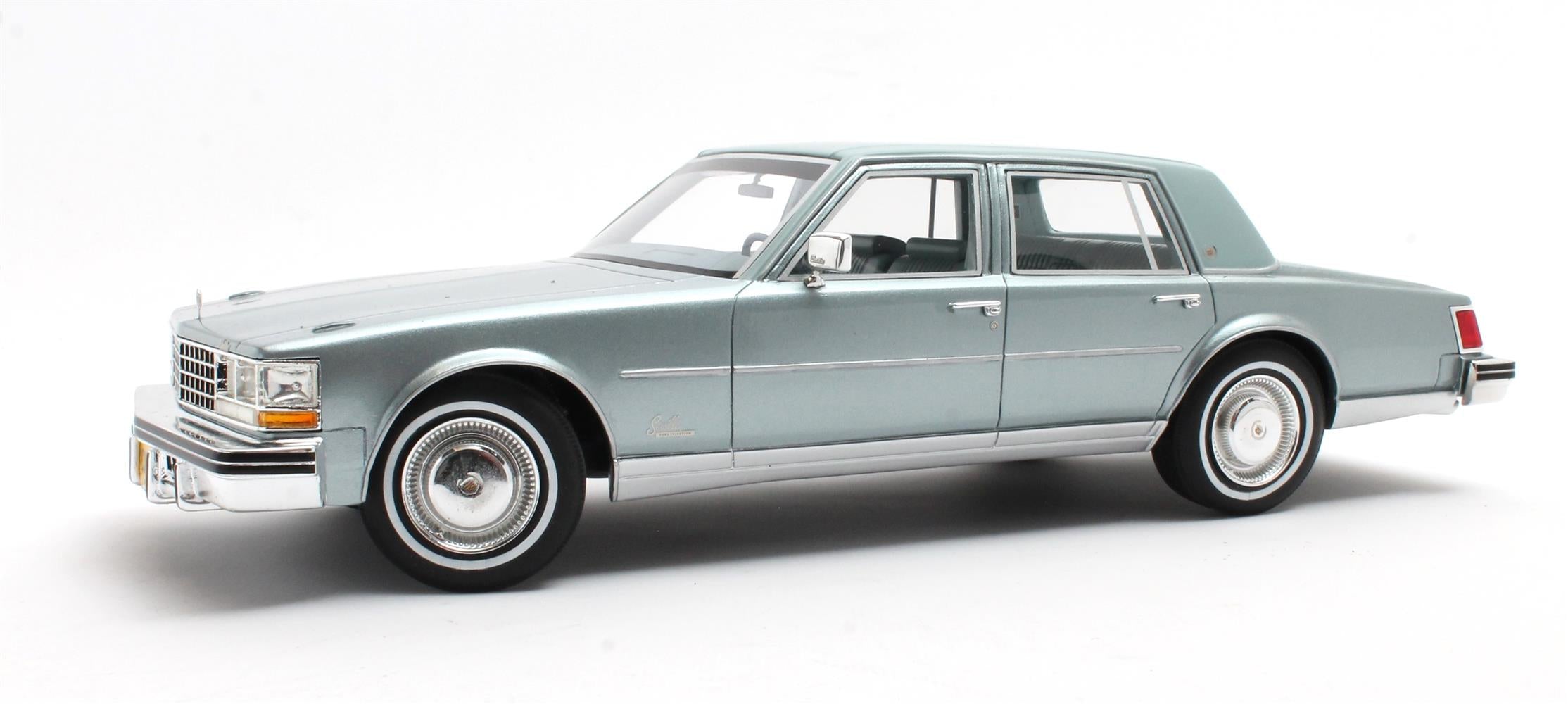 Cult Scale 1:18 - Cadillac Seville Blue Metallic - Resin Model