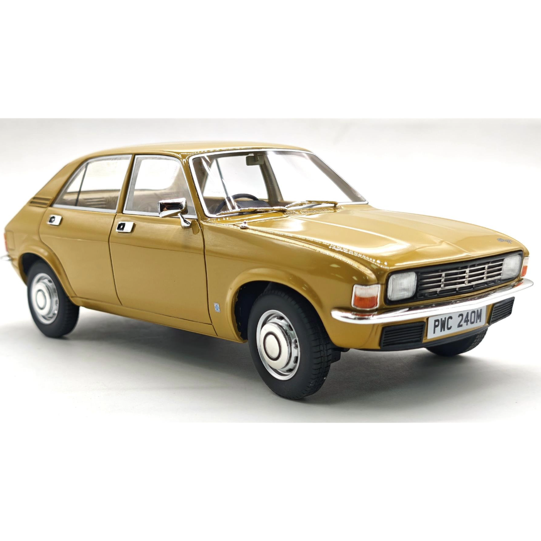 CultScale118AustinAllegroHarvestGold1973FrontNear