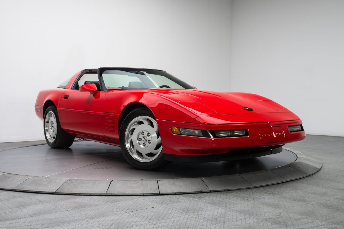 GT Spirit 1:18 Chevrolet Corvette C4 Torch Red 1995 - Resin Model