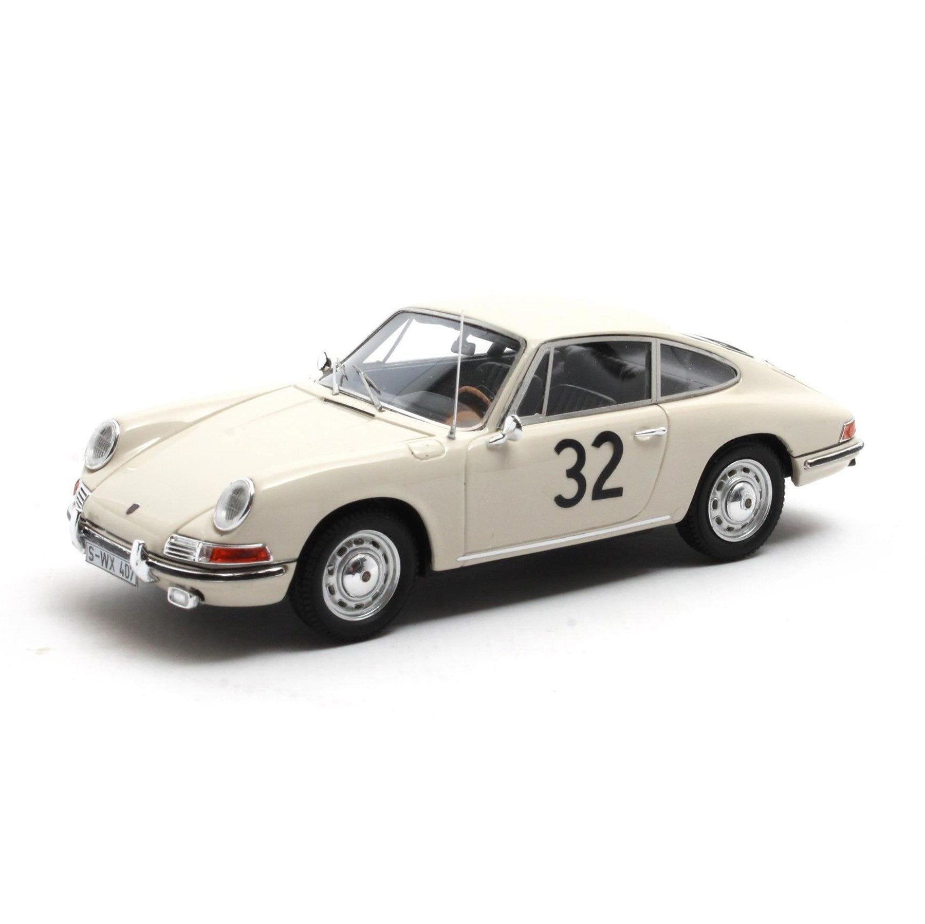 Matrix 1:43 - Porsche 911 - 1966 Le Mans Test - No.32 - Resin Model Car