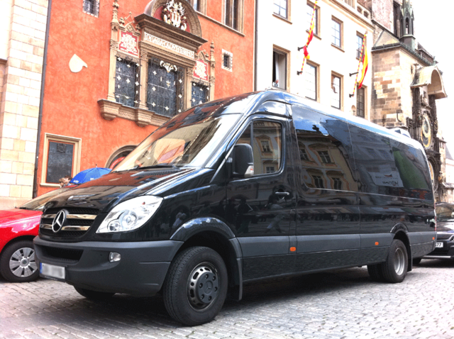 Norev 1:18 2018 Mercedes-Benz Sprinter - Black - Diecast Model