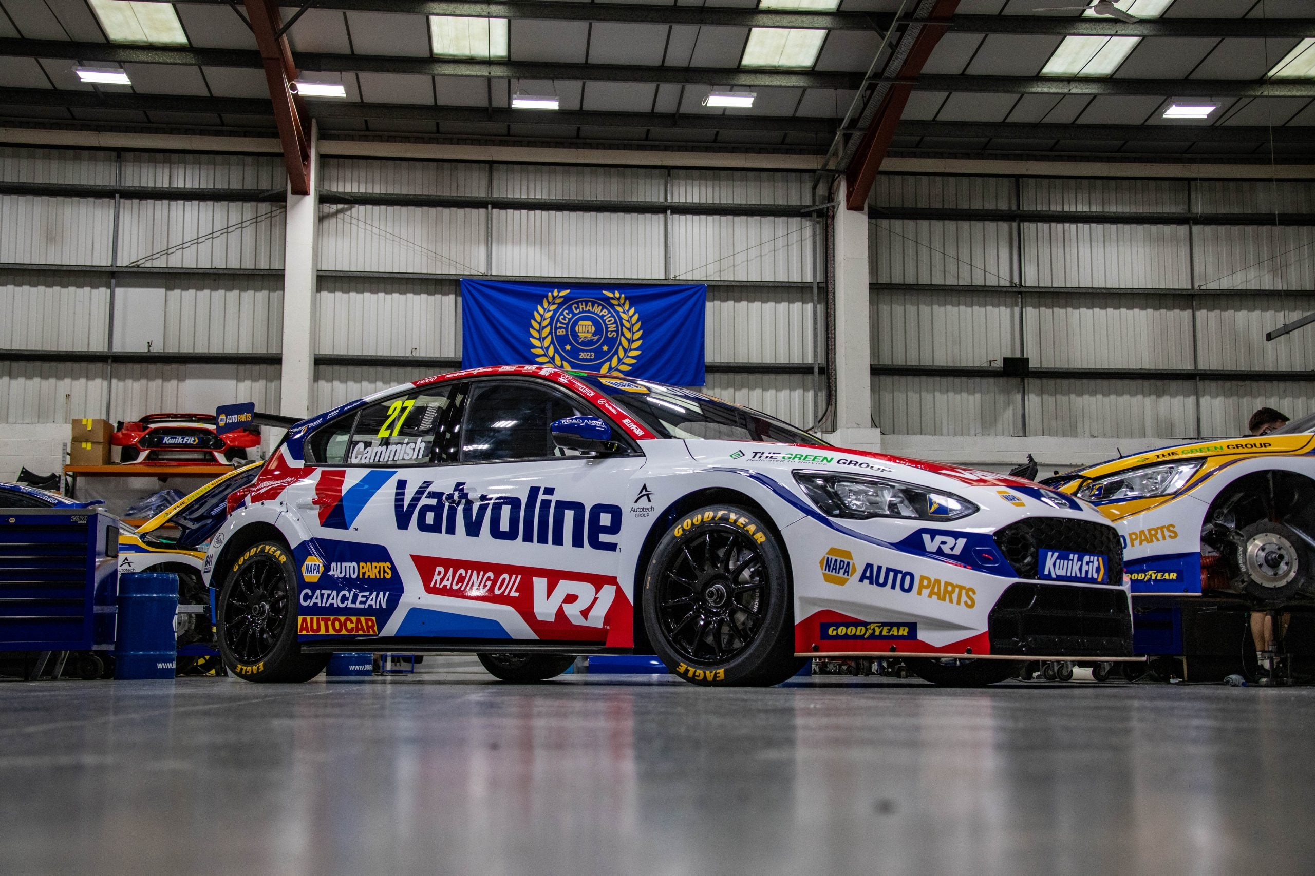 Spark 1:43 - Ford Focus ST NAPA Racing No.27 Dan Cammish BTCC - Silverstone 2024 - Valvoline Livery - Limited Edition - Resin Model