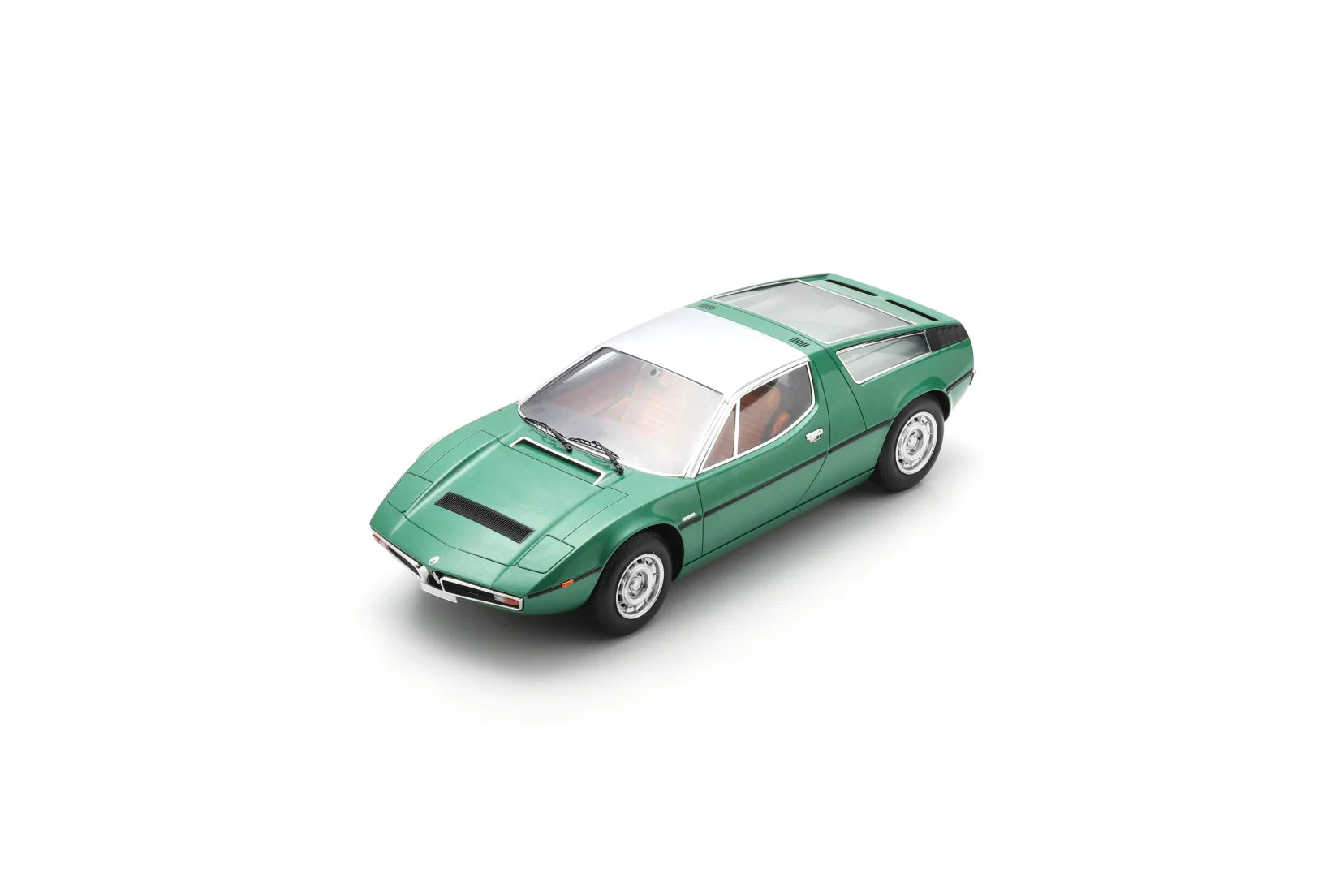 Schuco - 1:18 Maserati Bora 1971 - Light Metallic Green - Resin Model