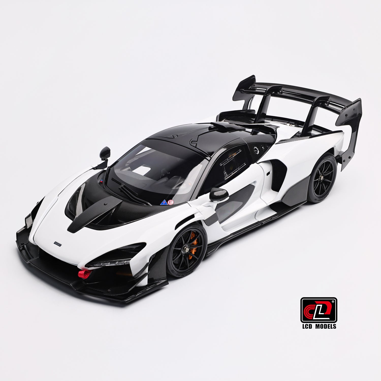 LCD 1:18 - McLaren Senna GTR (White) - Diecast Model Car