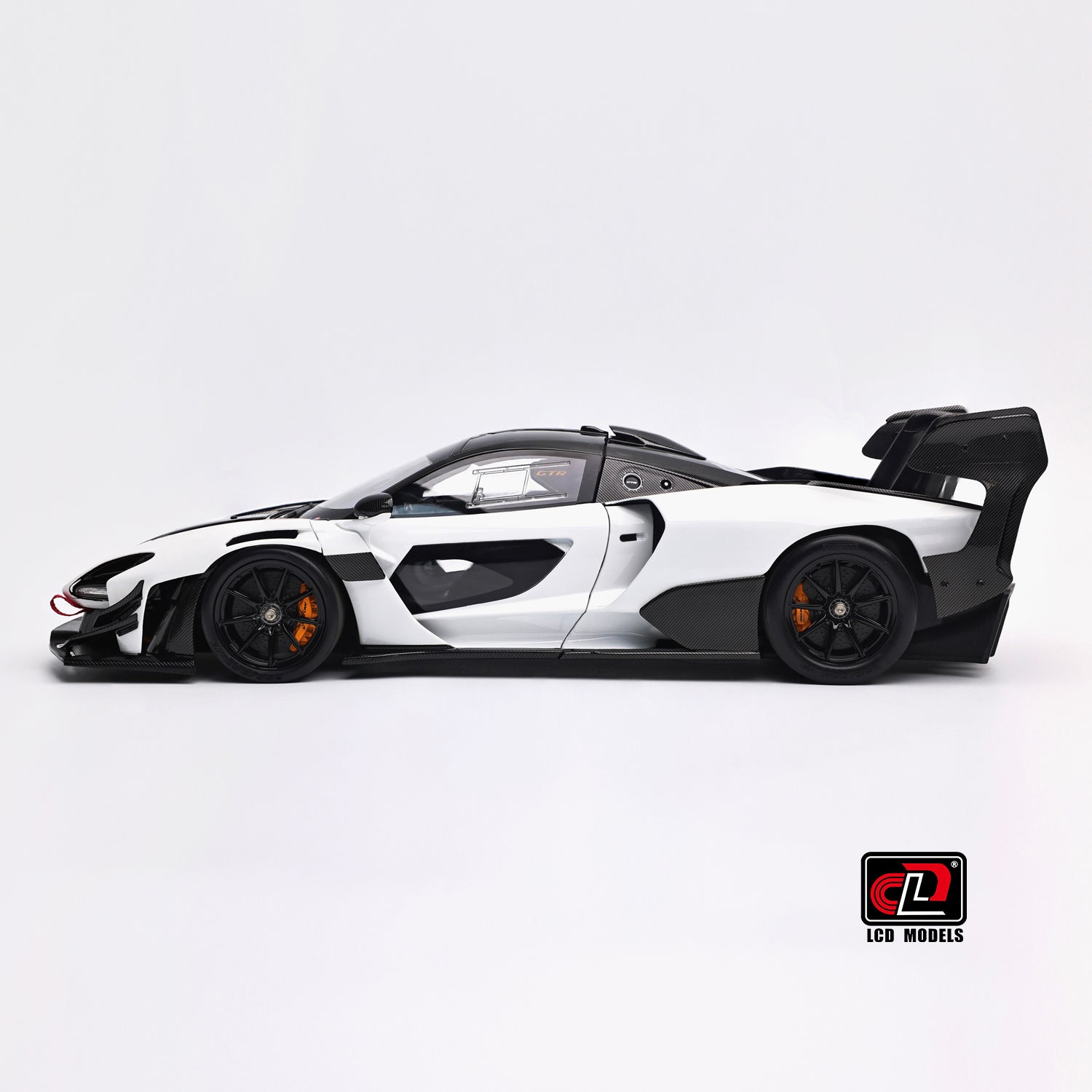 LCD 1:18 - McLaren Senna GTR (White) - Diecast Model Car
