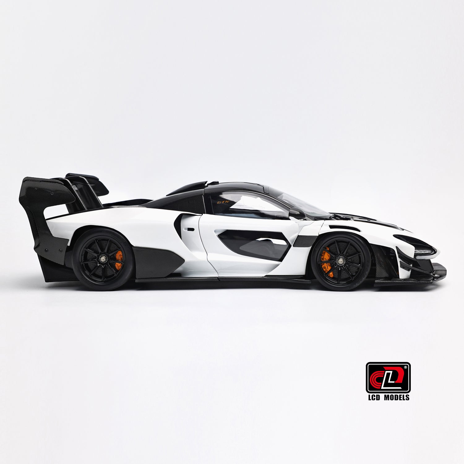 LCD 1:18 - McLaren Senna GTR (White) - Diecast Model Car