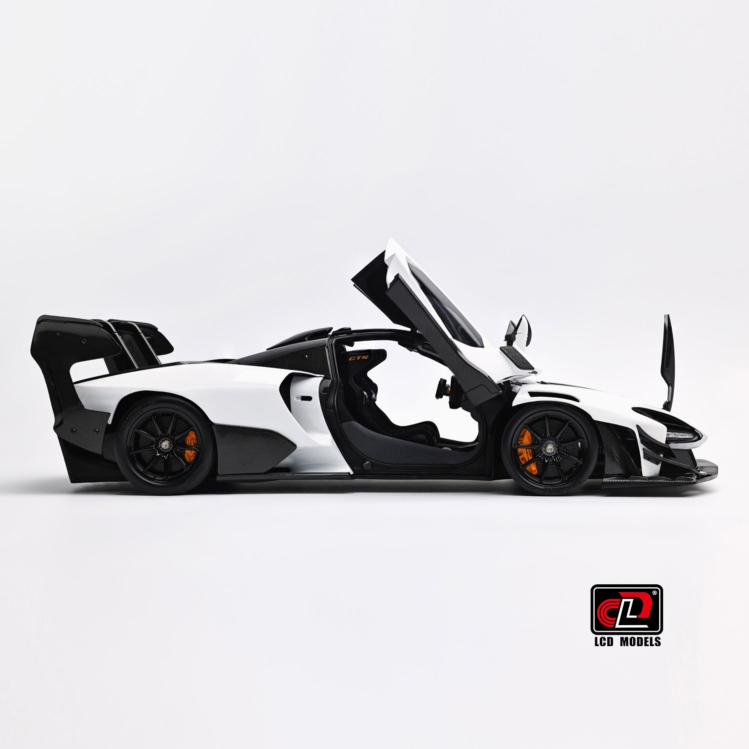 LCD 1:18 - McLaren Senna GTR (White) - Diecast Model Car