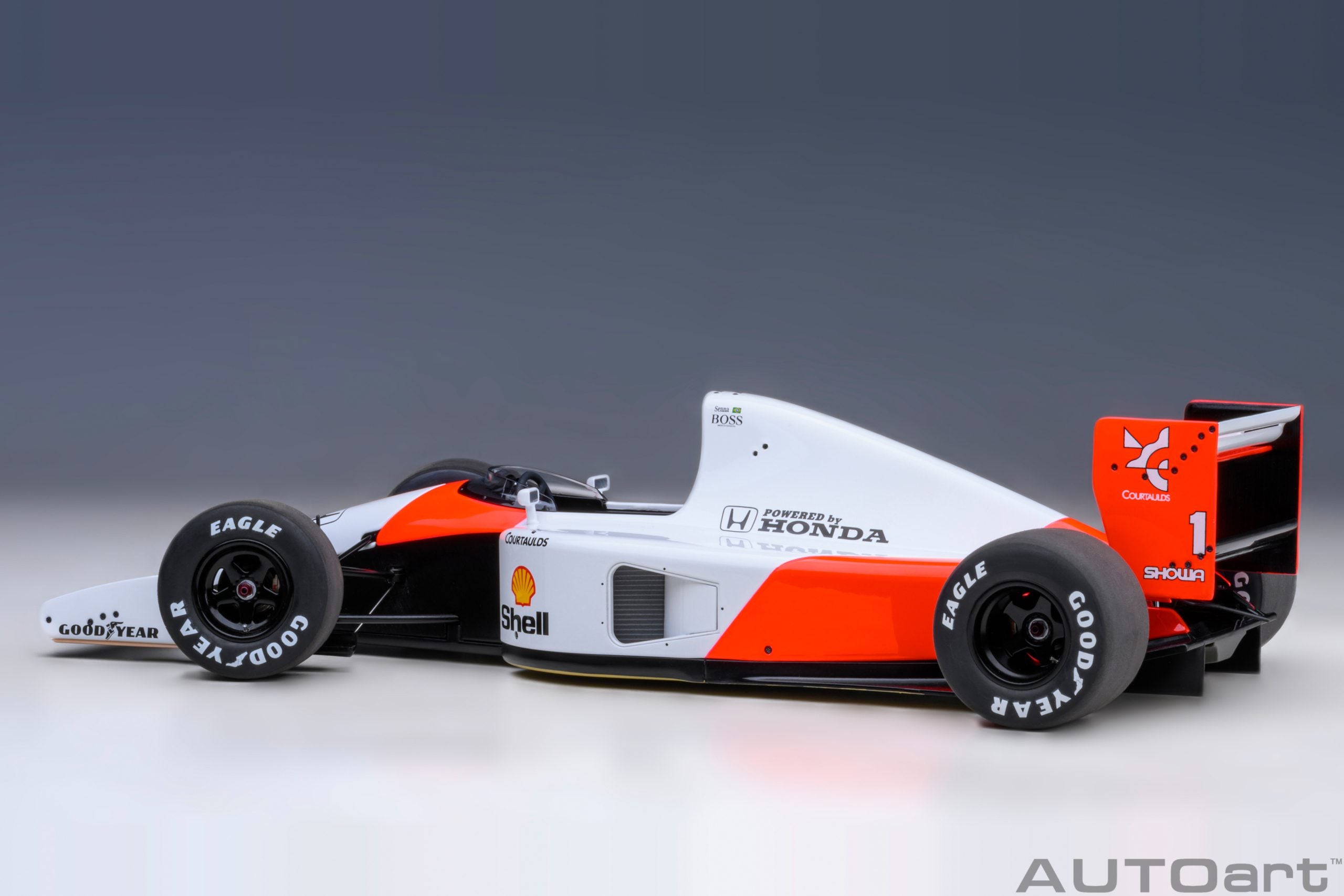 AUTOart 1:18 McLaren MP4/6 No.1 Ayrton Senna Winner Japanese