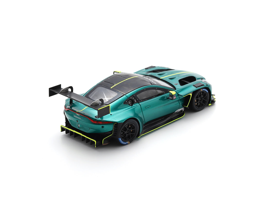 Spark 1:43 - Aston Martin Vantage AMR GT3 EVO - Presentation 2024 - Resin Model