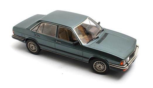Cult Scale 1:18 Audi 200 5T Typ 43 Blue Metallic 80-82 - Resin Model