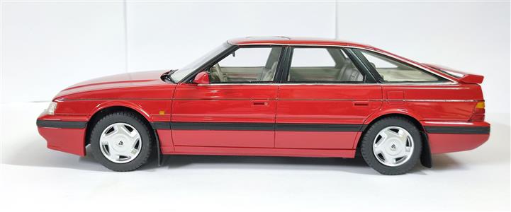 Cult Scale 1:18 Rover 827 Vitesse Targa Red 1988-1989 - Resin Model