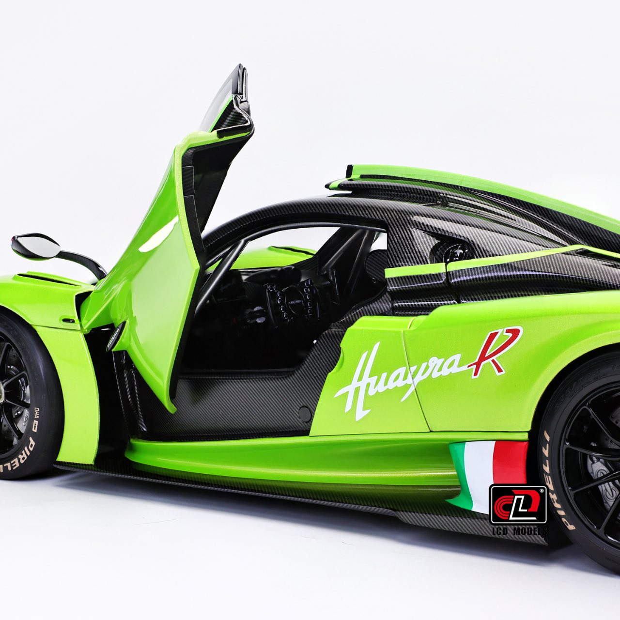 LCD 1:18 Pagani Huayra R Green - Diecast Model - Full Openings