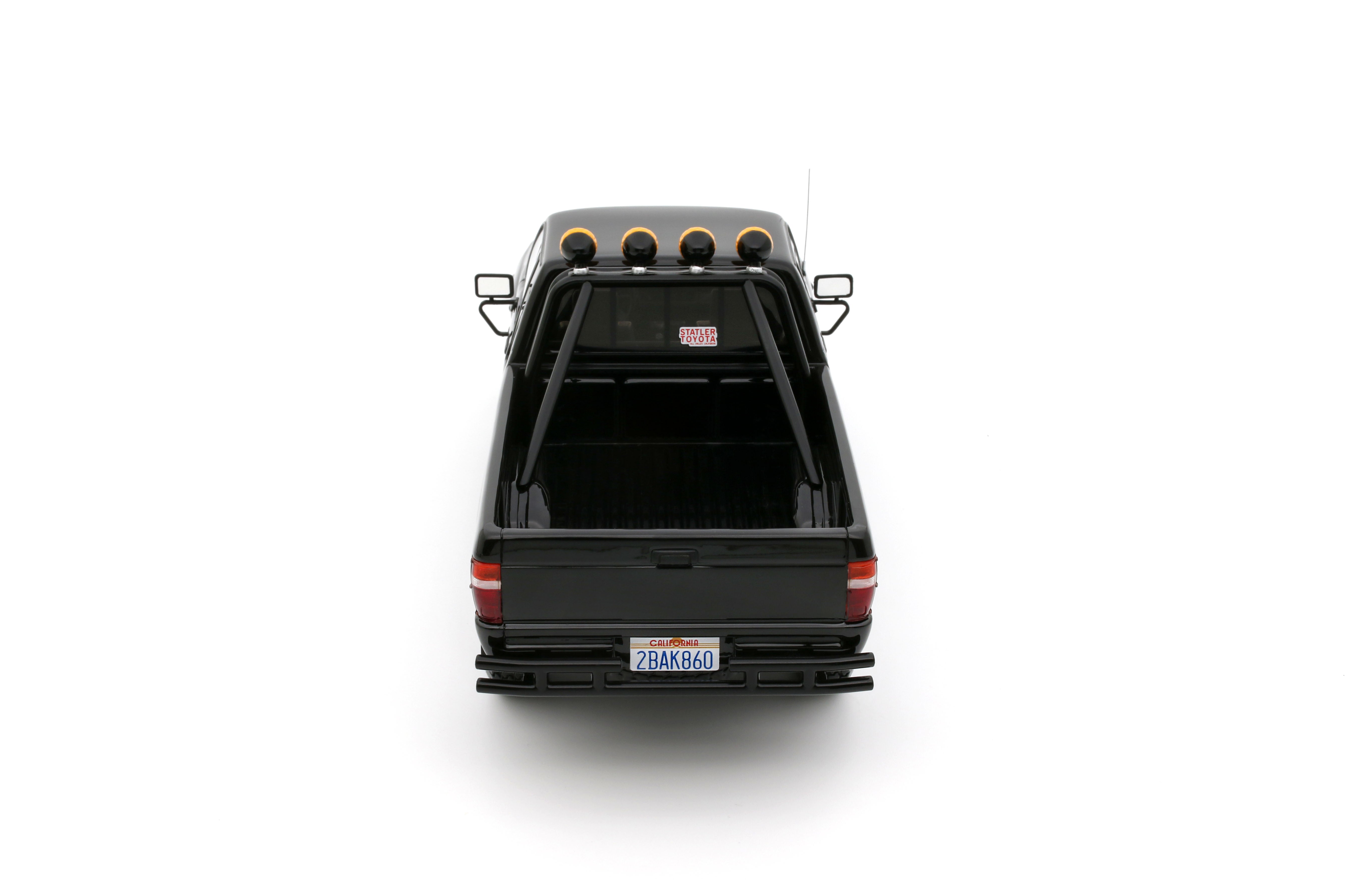 Otto Mobile 1:18 TOYOTA HILUX SR5 GLOSSY BLACK 202 1985