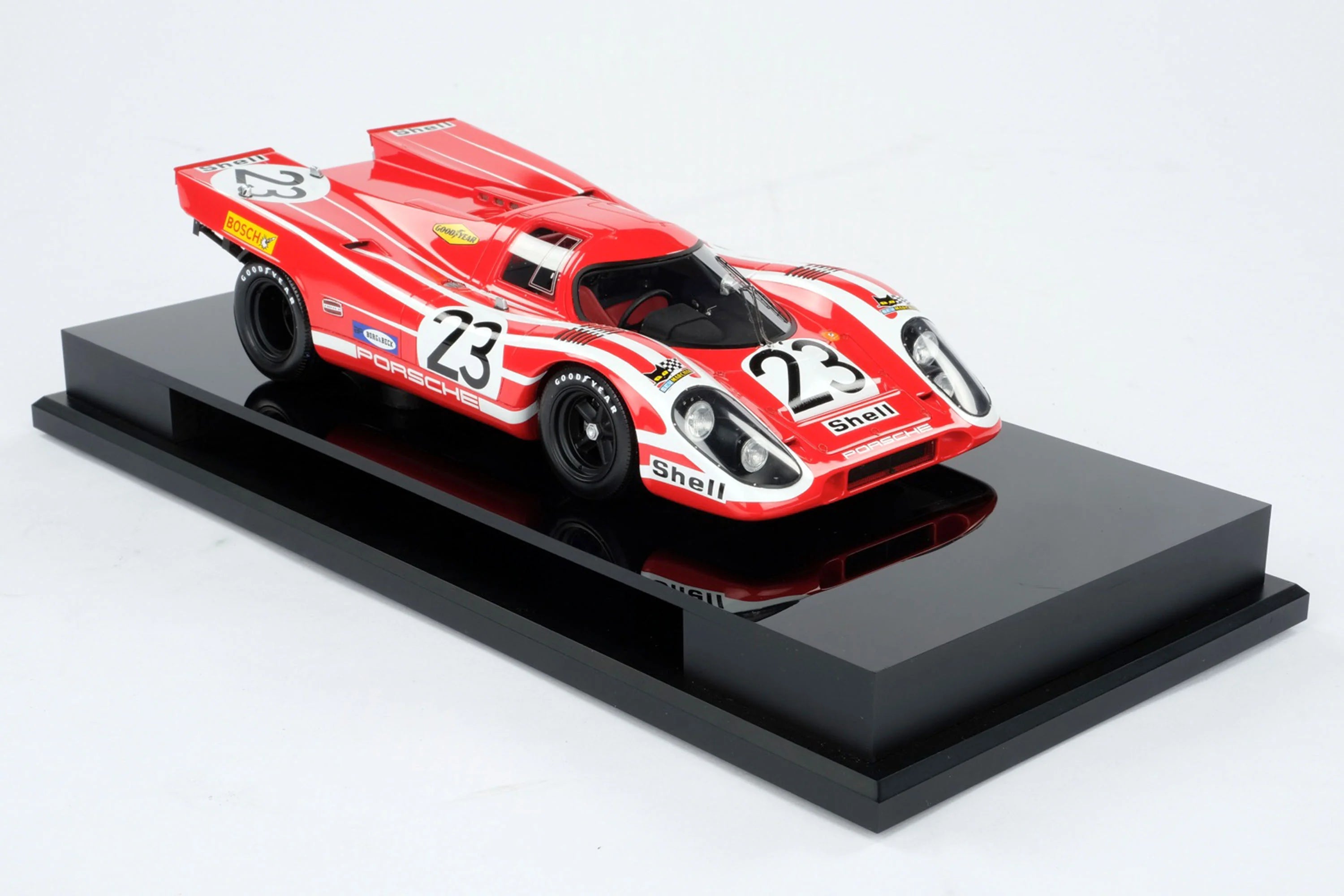 Amalgam 1:18 Porsche 917K 1970 Le Mans Winner Salzberg - Resin Model