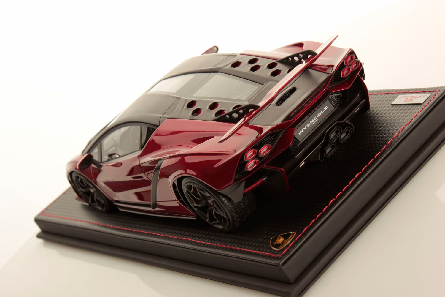 MR Collection 1:18 Lamborghini Invencible - Resin Model