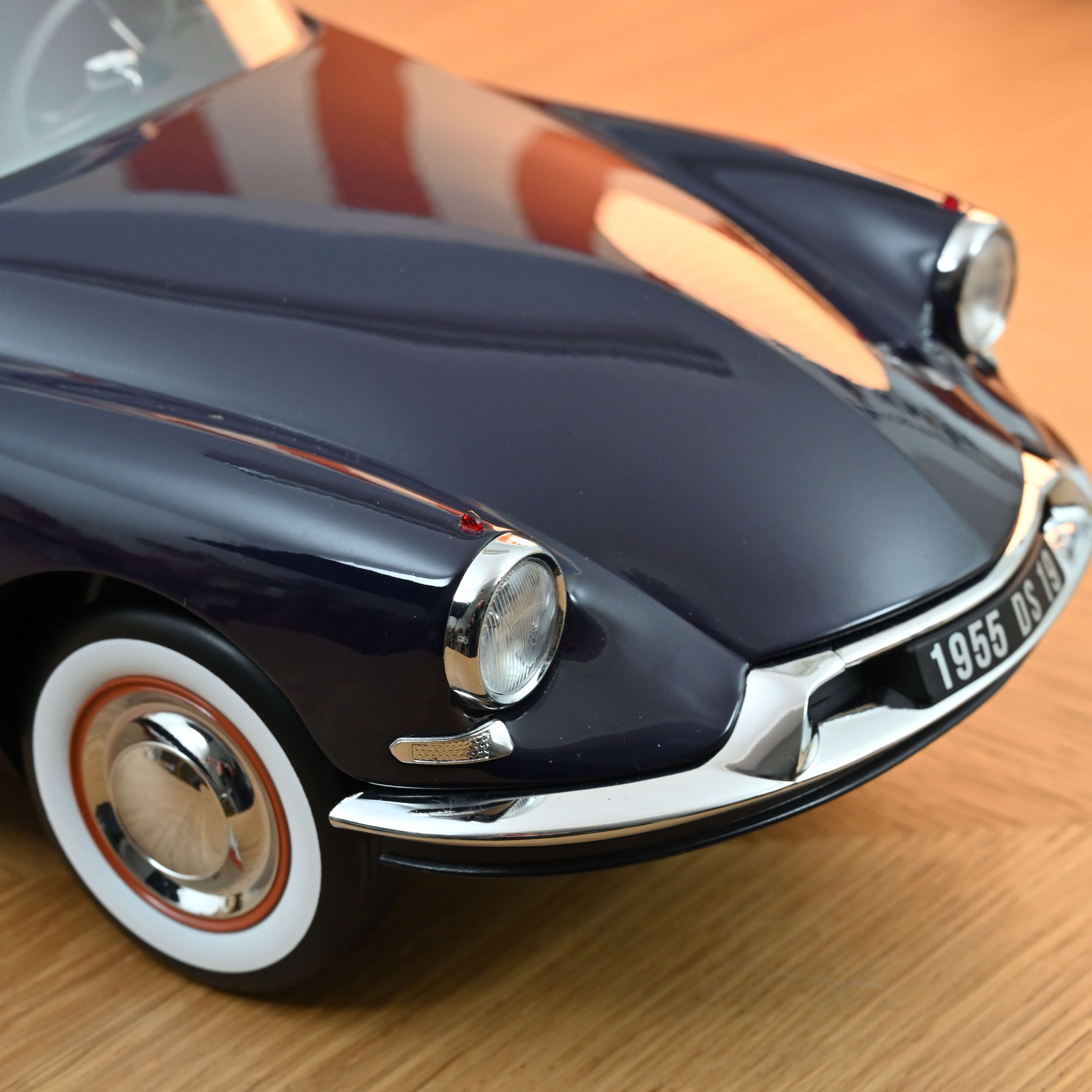 Norev 1:12 1955 Citroen DS19 - Purple and Champagne - Diecast Model