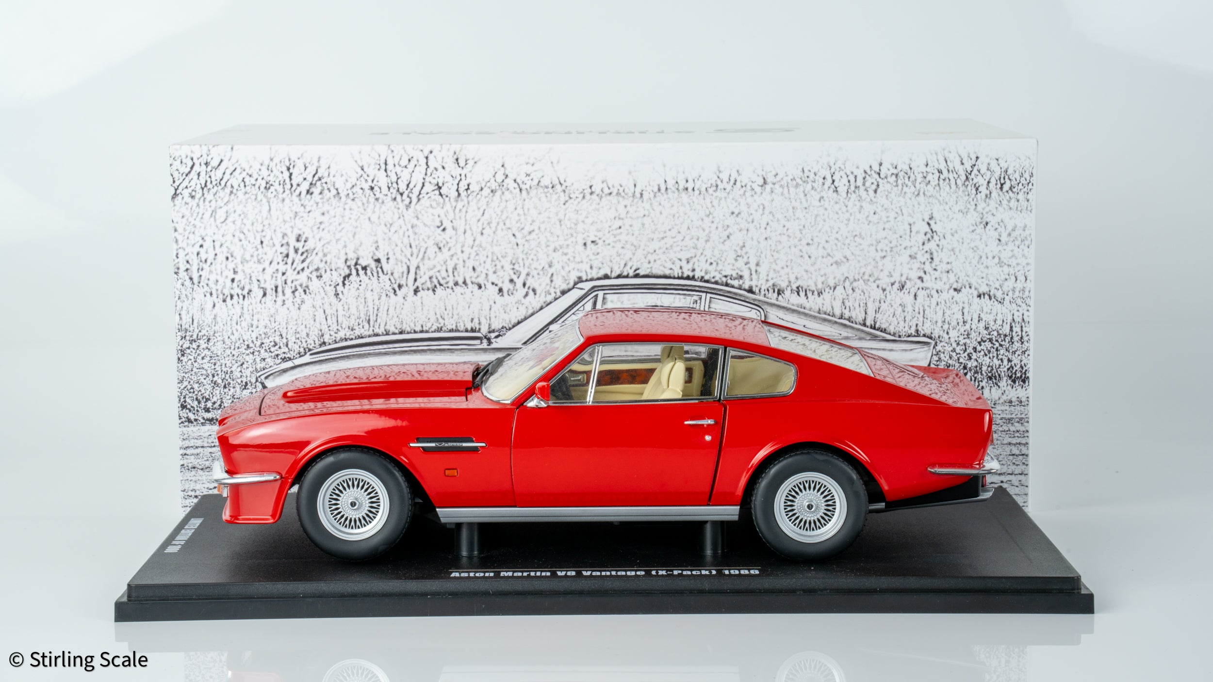 Stirling Scale 1:18 - Aston Martin V8 Vantage 1986 (X-Pack) - Suffolk Red - Diecast Model Car